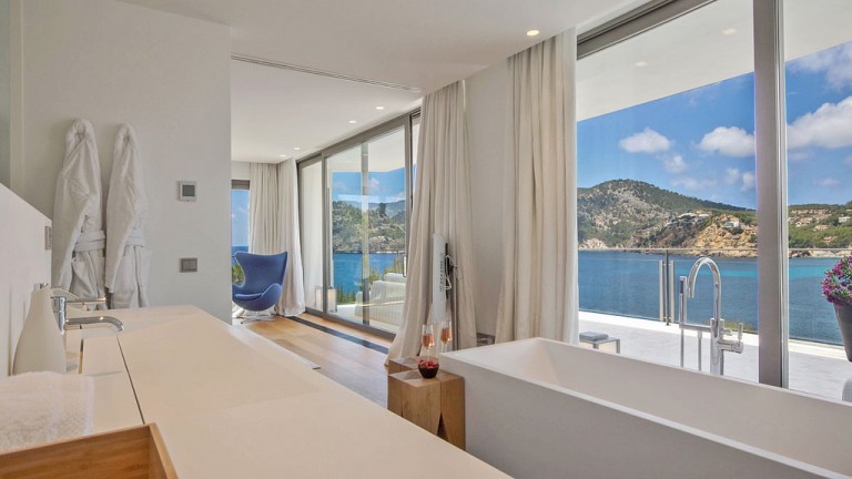 Images for Camp de Mar front line villa, Camp de Mar, SW Mallorca