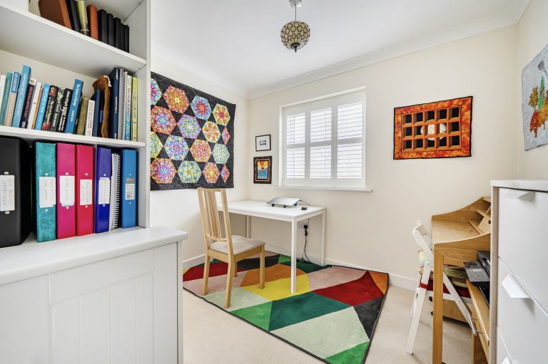 Images for Cuckoo Close, Emsworth, PO10