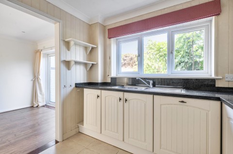 Click the photo for more details of Somerstown, Chichester, PO19