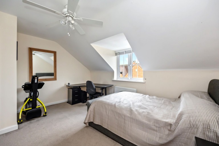 Images for Beeches Way, Faygate, RH12