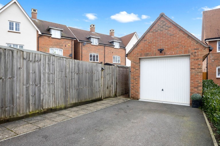 Images for Beeches Way, Faygate, RH12