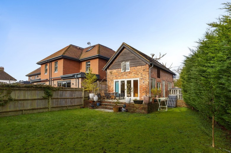 Click the photo for more details of Sunte Avenue, Lindfield, RH16