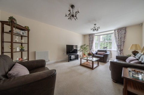 Click the photo for more details of Blackthorn Avenue, Felpham, PO22