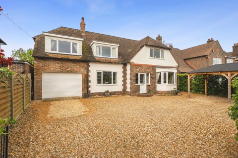Click the photo for more details of Clovelly Road, Emsworth, PO10