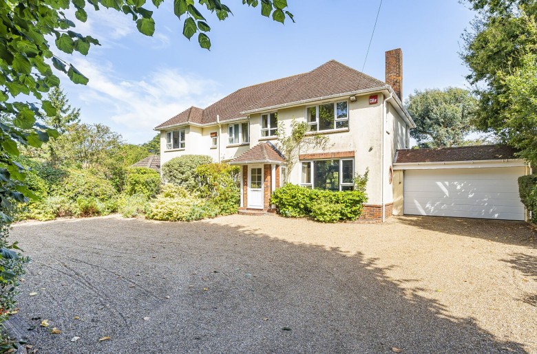 Click the photo for more details of Sinah Lane, Hayling Island, PO11