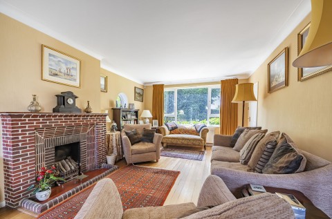 Click the photo for more details of Sinah Lane, Hayling Island, PO11