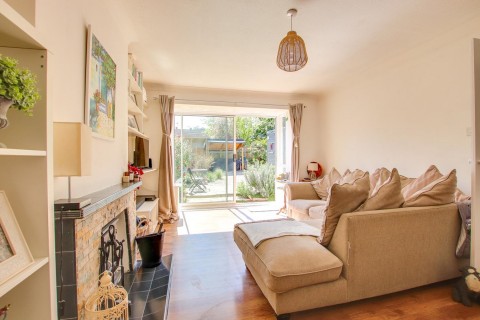 Click the photo for more details of William Road, Lymington, SO41
