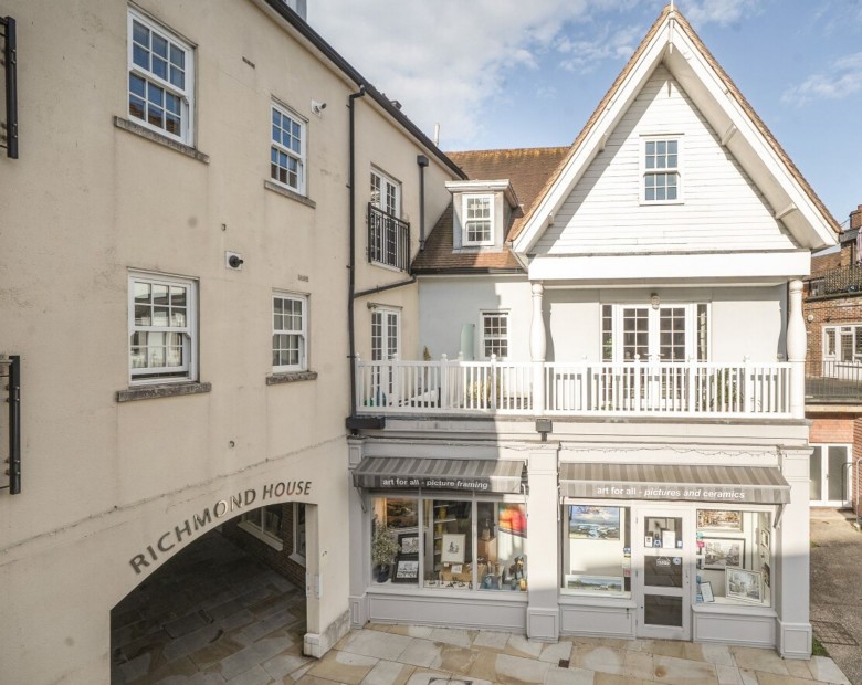 Click the photo for more details of Church Square, Chichester, PO19
