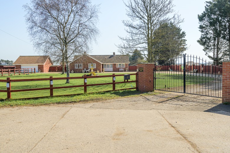 Click the photo for more details of Springway Lane, Westonzoyland, Somerset