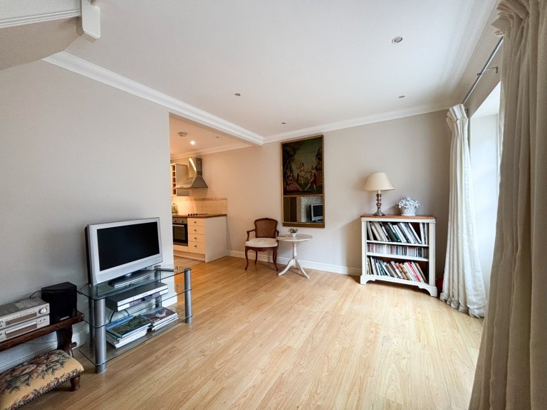 Images for High Street, Battle, East Sussex