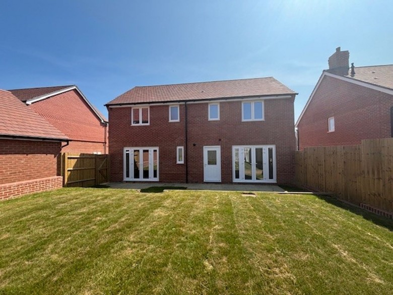 Click the photo for more details of Old Broyle Road, Chichester, PO19