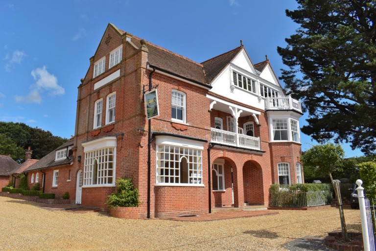 View Full Details for 5 Forest Heath House, Station Road, Sway, Lymington, SO41