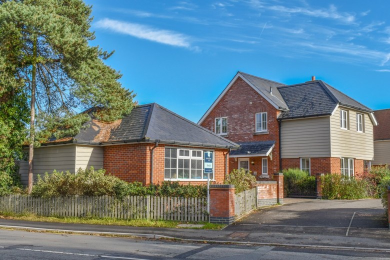 Click the photo for more details of Ramley Road, Lymington, SO41