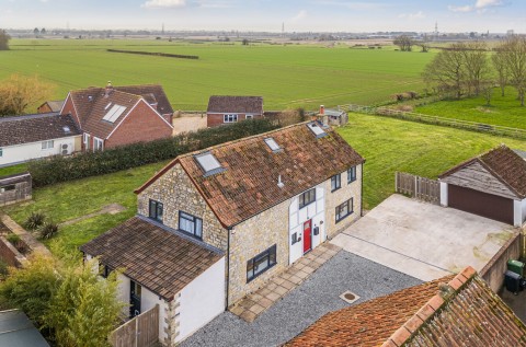 Click the photo for more details of Front Street, Chedzoy, Somerset
