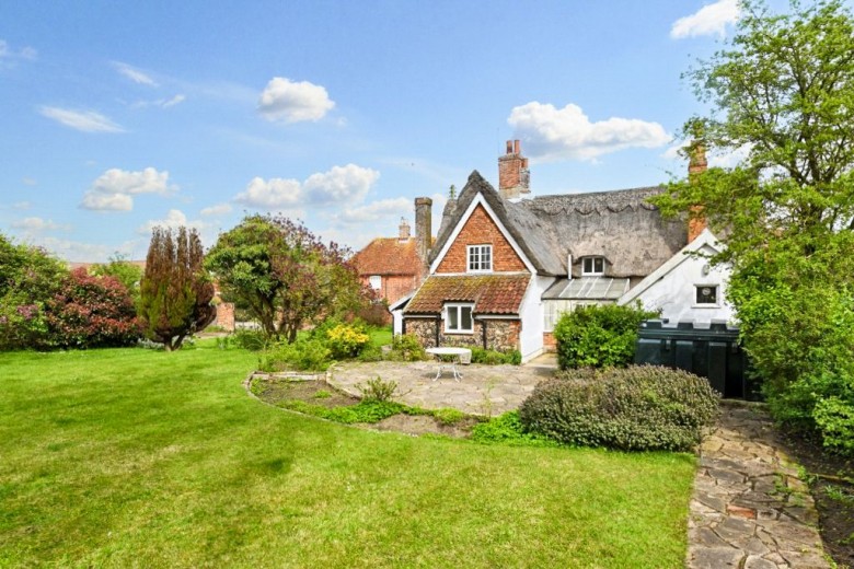 Click the photo for more details of Hacheston, Near Framlingham, Suffolk