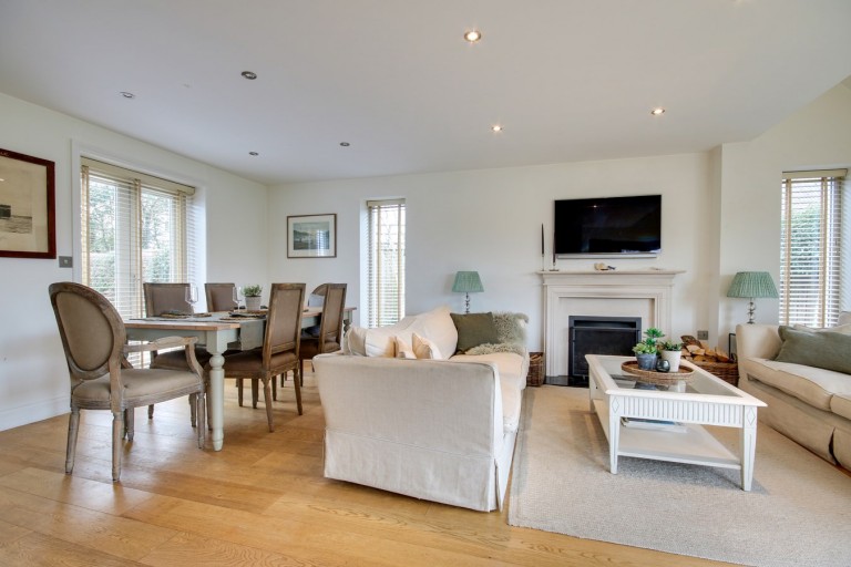 Images for Holly Lane, Pilley, Lymington, SO41