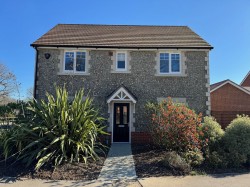 Images for Small Meadow, West Broyle, PO19