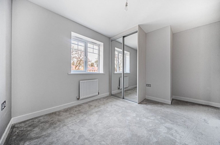 Images for Small Meadow, West Broyle, PO19