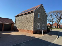 Images for Small Meadow, West Broyle, PO19