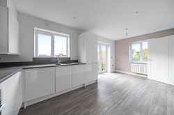 Images for Small Meadow, West Broyle, PO19