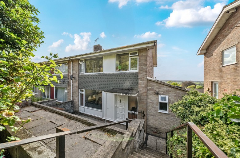 Click the photo for more details of Hamlyn Road, Glastonbury, Somerset