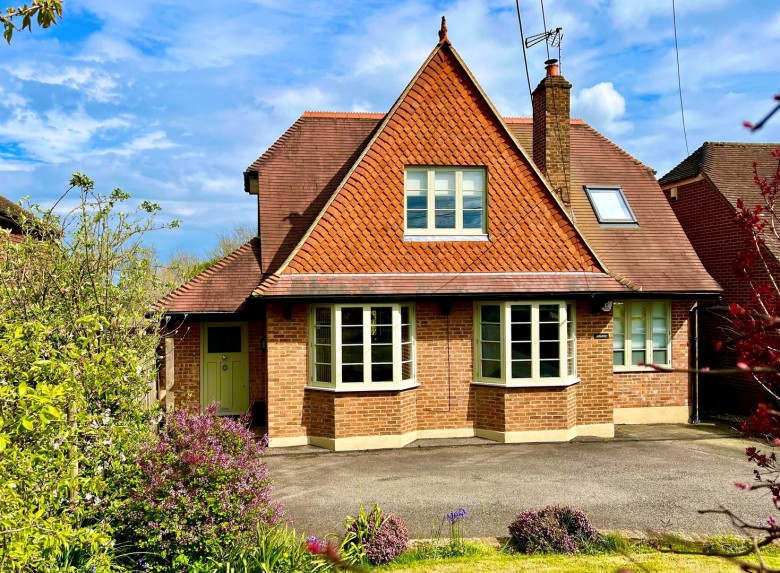 Click the photo for more details of Whatlington Road, BATTLE, East Sussex