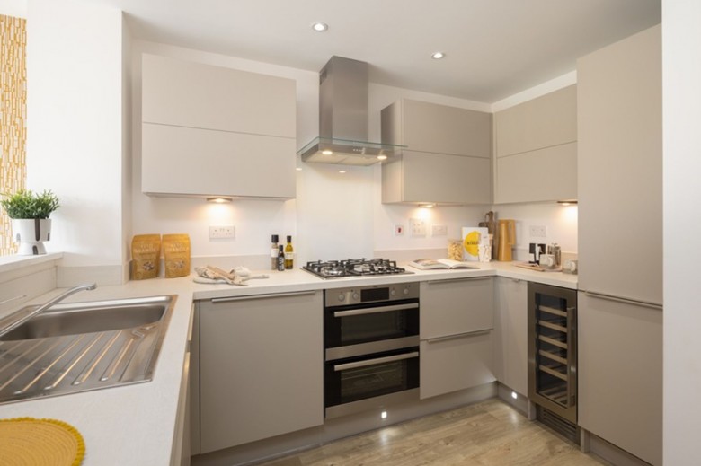 Click the photo for more details of Havant Road, Bedhampton, PO9