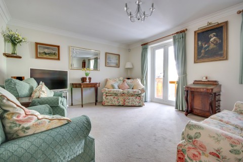 Click the photo for more details of Londesborough Place, Lymington, SO41