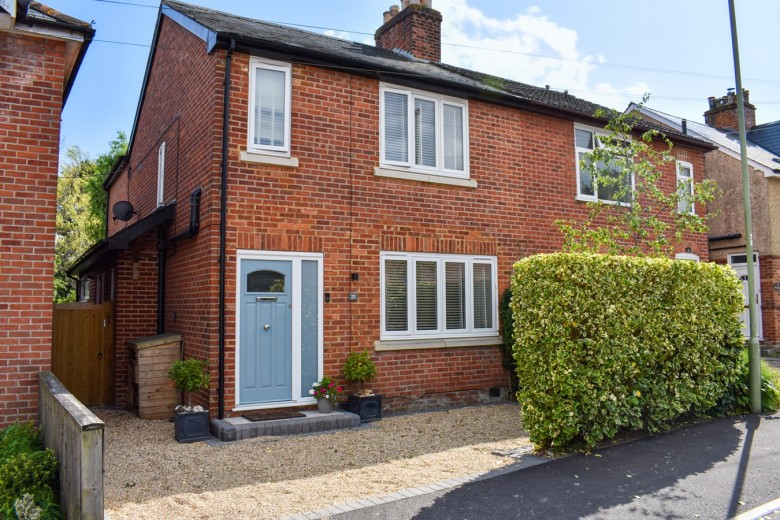 Click the photo for more details of Ambleside Road, Lymington, SO41