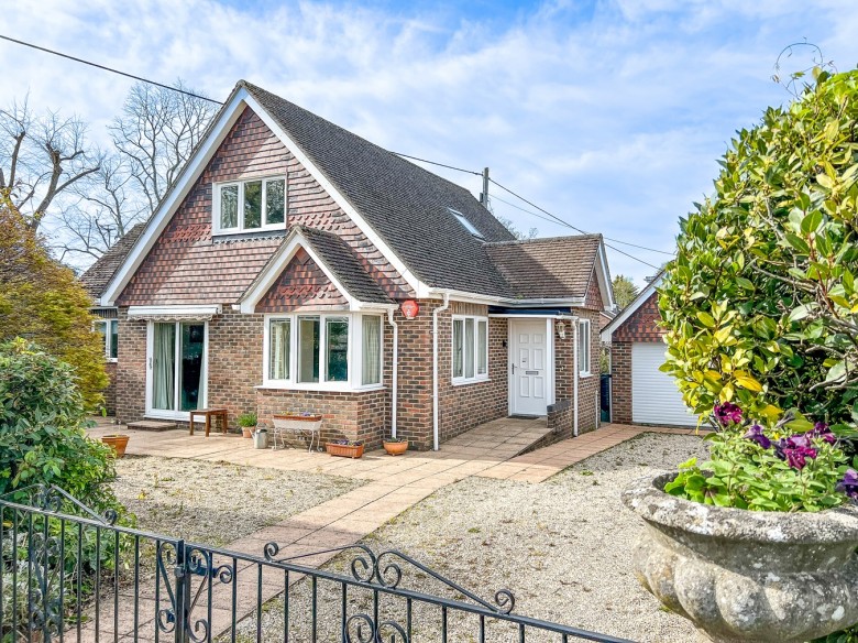 Click the photo for more details of Anderwood Drive, Sway, Lymington, SO41