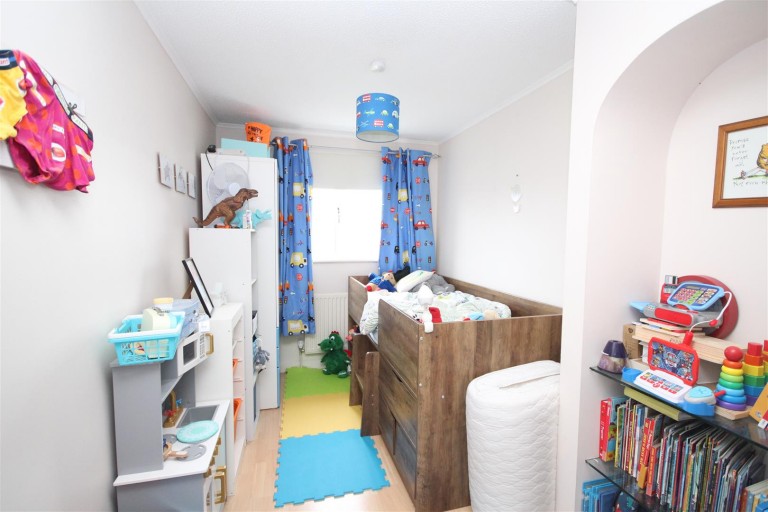 Images for Whitehorse Crescent, Grove