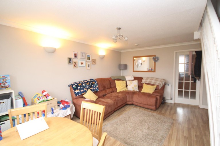 Images for Whitehorse Crescent, Grove