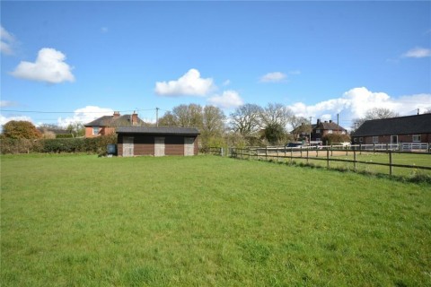 Click the photo for more details of Woodgreen Road, Godshill, Fordingbridge, SP6