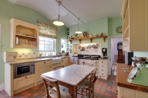 Click the photo for more details of Barrows Lane, Sway, Lymington, SO41