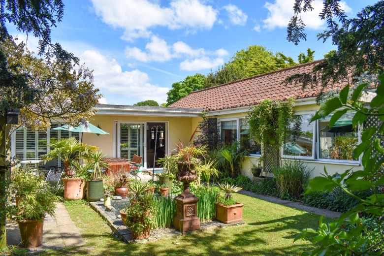 Click the photo for more details of 12 Yeovilton Close, Everton, Lymington, SO41