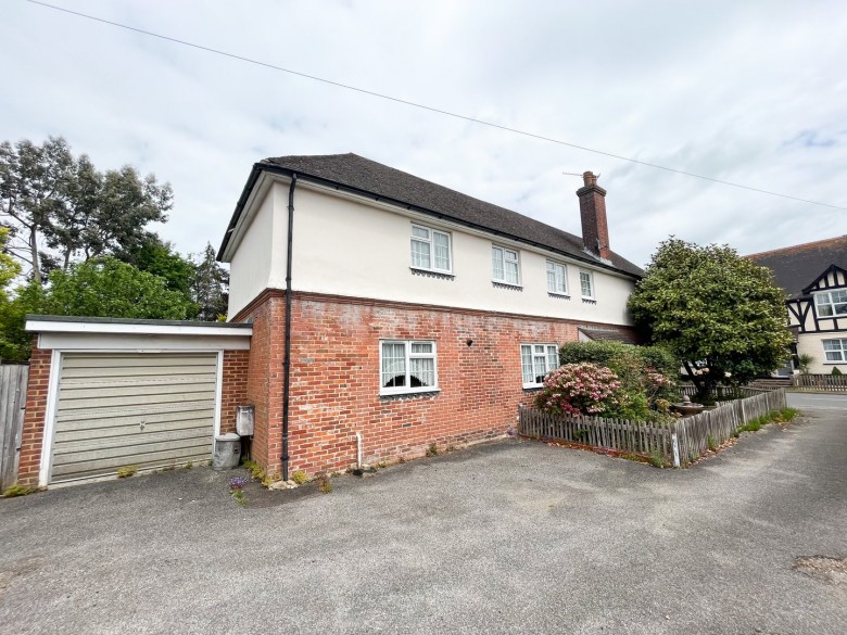 Click the photo for more details of The Street, Sedlescombe, East Sussex