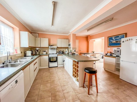 Click the photo for more details of The Street, Sedlescombe, East Sussex