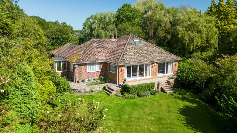 Click the photo for more details of Thatchers Lane, Shirley, Bransgore, Christchurch, BH23