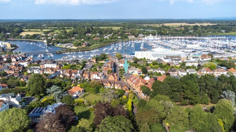 Click the photo for more details of 1 Grove Road, Lymington, SO41