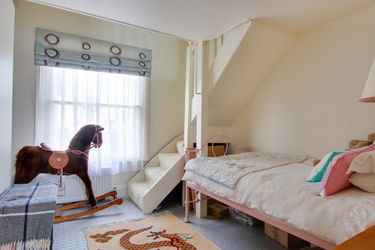Images for 1 Grove Road, Lymington, SO41