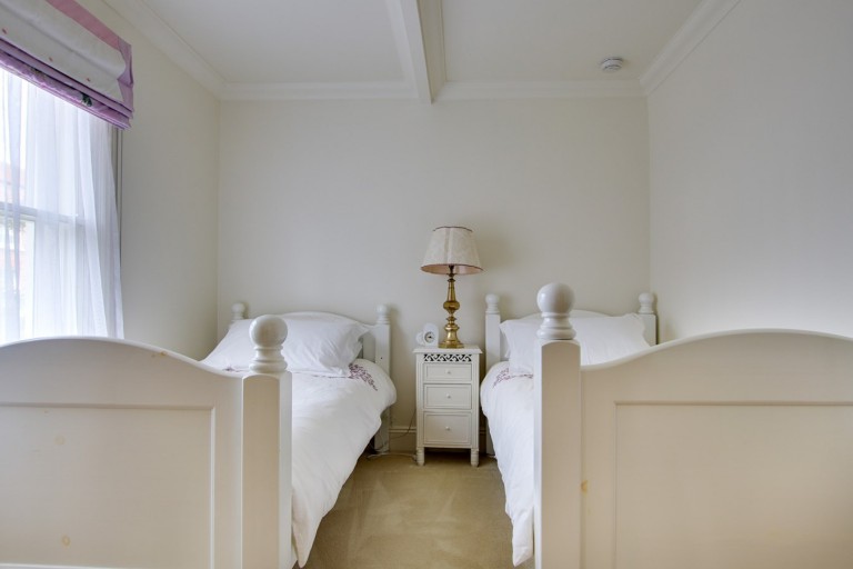 Images for 1 Grove Road, Lymington, SO41
