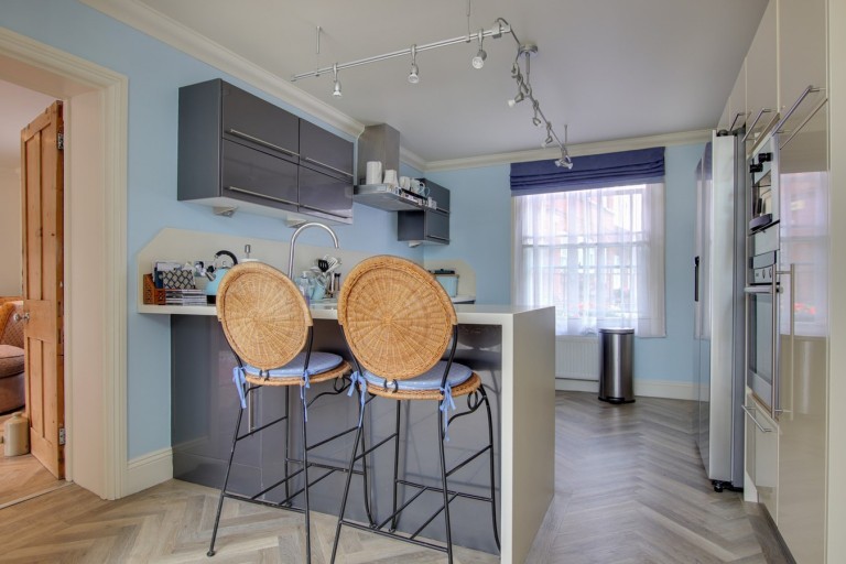 Images for 1 Grove Road, Lymington, SO41