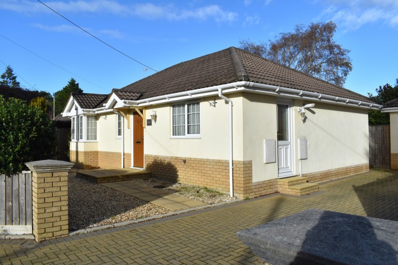 Click the photo for more details of School Lane, St Ives, Ringwood, BH24