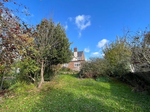 Click the photo for more details of Netherfield Hill, Battle, East Sussex