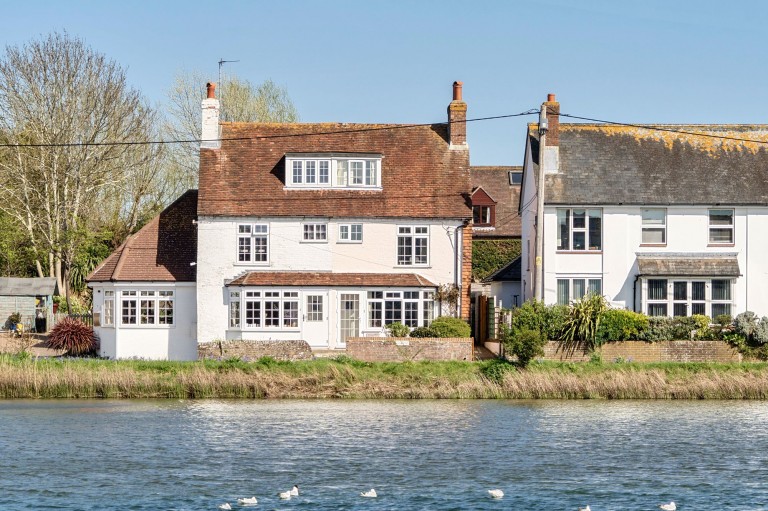 Images for 33 Slipper Road, Hermitage, PO10