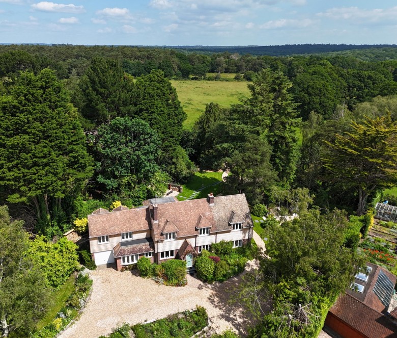 Click the photo for more details of Sandy Down, Boldre, Lymington, SO41