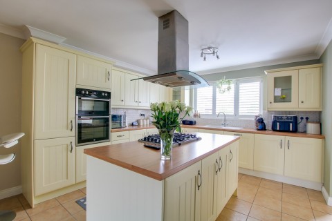 Click the photo for more details of Oaks Drive, St Leonards, Ringwood, BH24