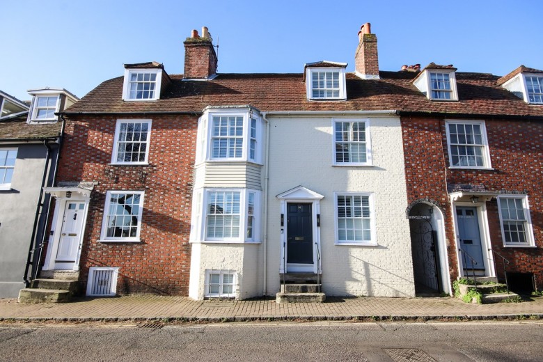 Click the photo for more details of Captains Row, Lymington, SO41