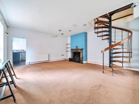 Click the photo for more details of Norbins Road, Glastonbury, Somerset