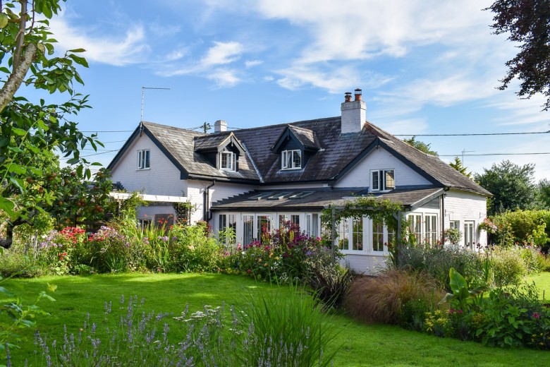 Click the photo for more details of South End, Damerham, Fordingbridge, SP6